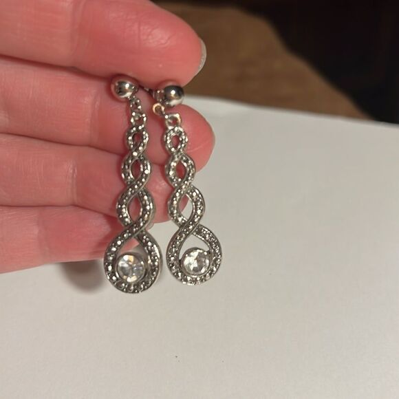 Avon vintage dangle silver tone rhinestone drop pierced earrings. - Picture 2 of 4